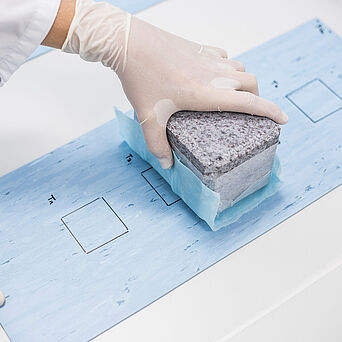 Efficacy of household laundry disinfectants Test zur Prüfung der Wirksamkeit von Waschdesinfektionsmitteln